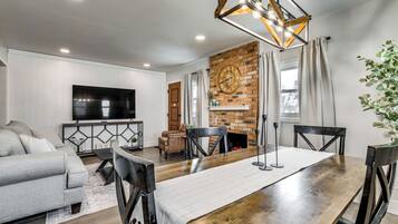 House (2 Bedrooms) | Bahagian dalam