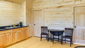 House (1 Bedroom) | Interior