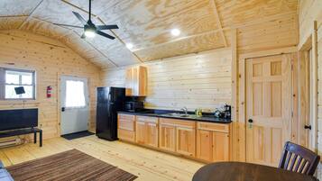 House (1 Bedroom) | Interior