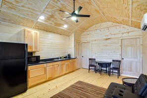 House (1 Bedroom) | Interior