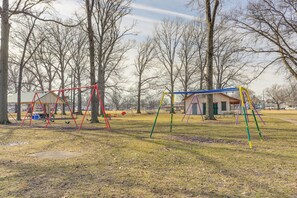 Interior - Historic Lorain Home: Walk to Lake Erie! (Lorain)