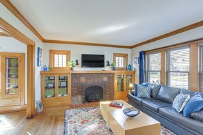 House (3 Bedrooms) | Interior