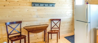 Pecatonica River Cabin ~ 9 Mi to Yellowstone Lake
