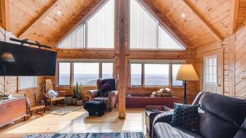 House (4 Bedrooms) | Front of property