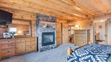 House (4 Bedrooms) | Interior