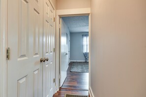 Cottage (3 Bedrooms) | Interior