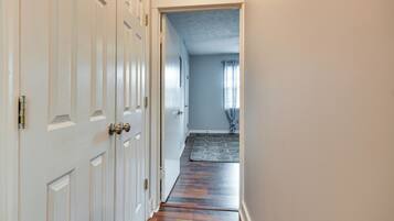 Cottage (3 Bedrooms) | Interior