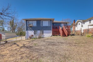 Interior - Birmingham Home w/ Yard ~ 7 Mi to Downtown! (Birmingham)