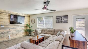 House (2 Bedrooms) | Interior