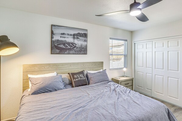 House (2 Bedrooms) | Interior - Charming Kingman Casita < 1 Mi to Route 66! (Kingman)