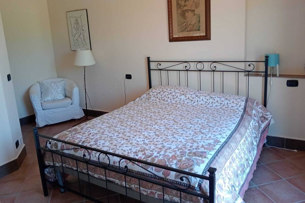 Habitación Confort con 1 cama doble o 2 individuales, vistas al lago | Wifi gratis y ropa de cama