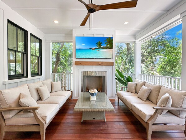 智能电视、乒乓球