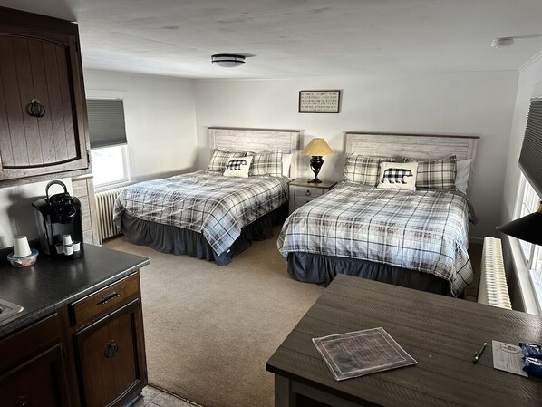 1 bedroom, bed sheets