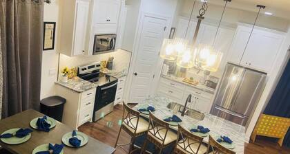 GGI Retreat Modern 2024 built Texas Style 4br/2.5b