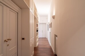 Interior - Summer Breeze Family Apartment by Wonderful Italy (Bari)