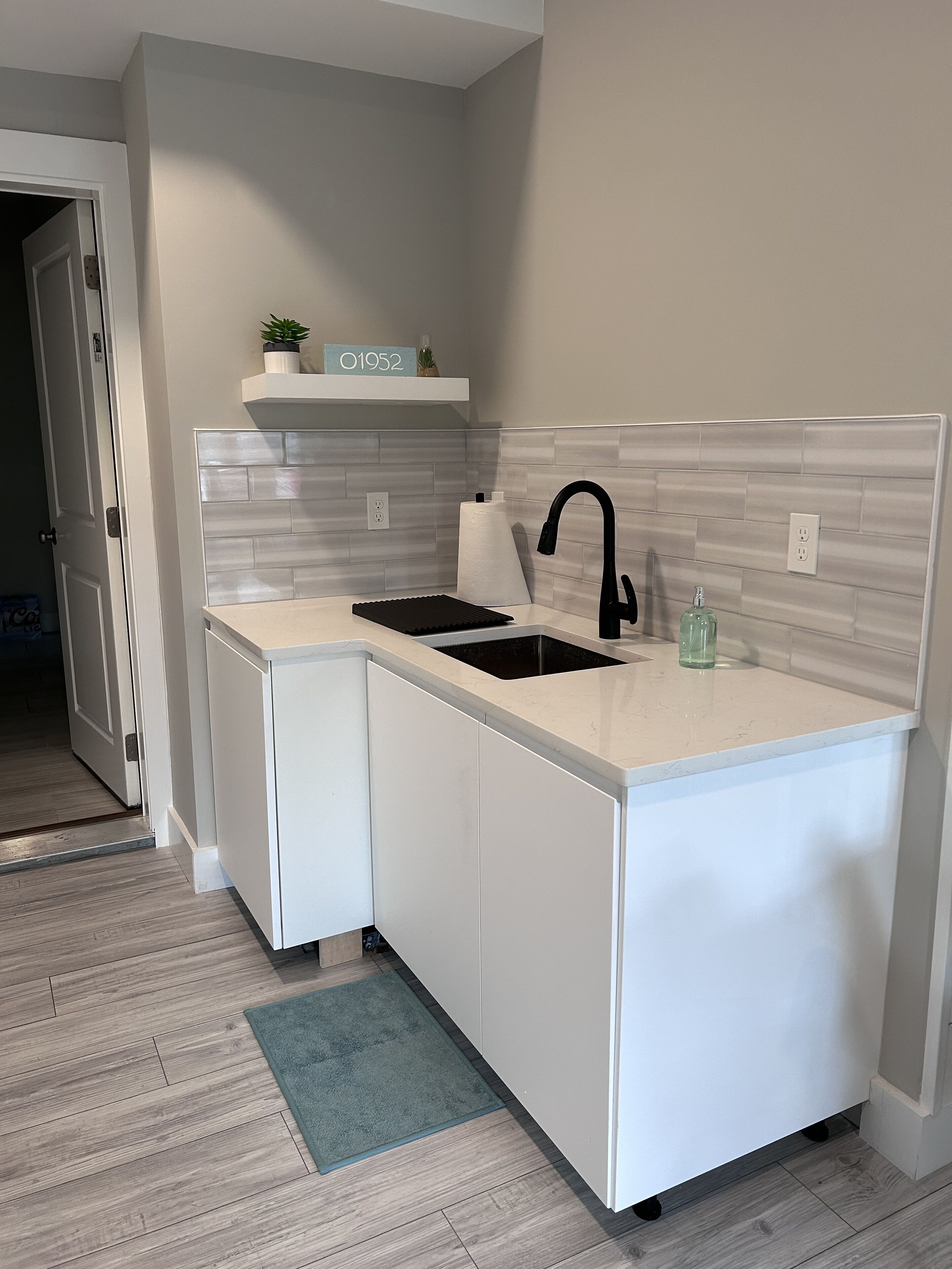 雪櫃、微波爐、焗爐、爐具