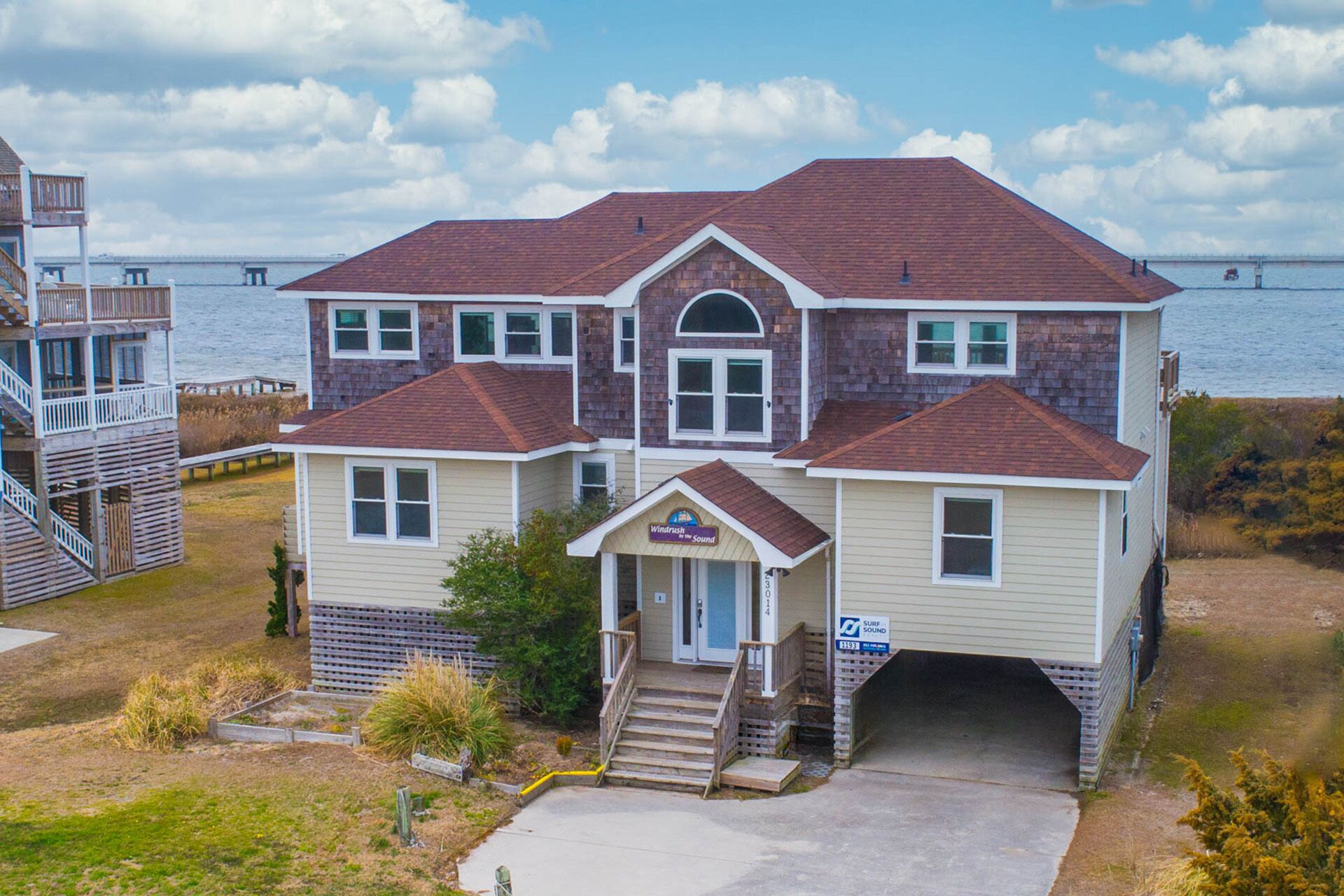 Soundfront - Dog Friendly 6 BR with Hot Tub, Private Sound Access, and Game Room