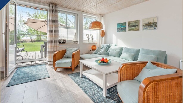 Living area - Ferienwohnung mit Kamin am Achterwasser in Lütow (Lütow)