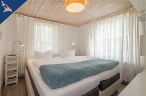 2 bedrooms