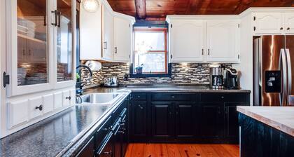 The Rexford Cabin: Easy Drive to PA Grand Canyon!
