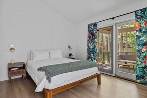 3 slaapkamers, een strijkplank/strijkijzer, reisbedje, wifi