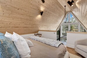 2 habitaciones, tabla de planchar con plancha, cuna de viaje y wifi 