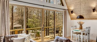 The StAy FrAme- BRAND NEW, sauna, hot tub