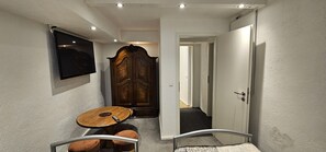 2 bedrooms, WiFi, bed sheets - Renoviertes Gartenapartment (Ketsch)