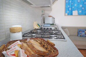 Stovetop, dishwasher