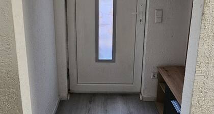 Renoviertes ruhiges Gartenapartment