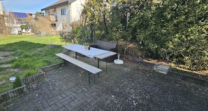 Renoviertes Ruhiges Gartenapartment