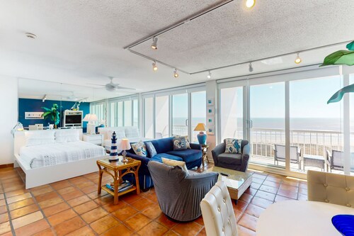 Gulf-view studio condo with access to heated pool, tennis, & beach