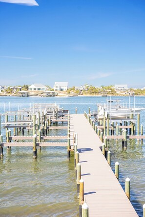 Marina - Family Friendly Bayside Condo With Pool And Fishing Pier  (Pensacola)