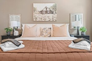4 bedrooms, desk, iron/ironing board, travel crib