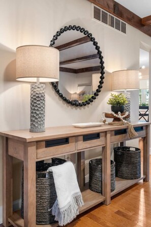 Interior - Pine Cove Retreat - 4BR - Pool (Washington Crossing)