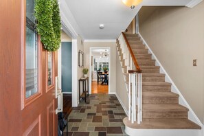 Interior - Pine Cove Retreat - 4BR - Pool (Washington Crossing)