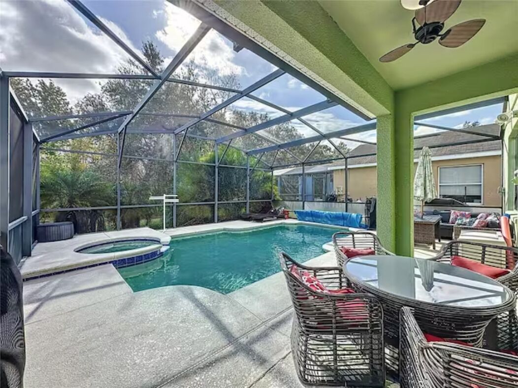 Piscine extérieure, piscine chauffée