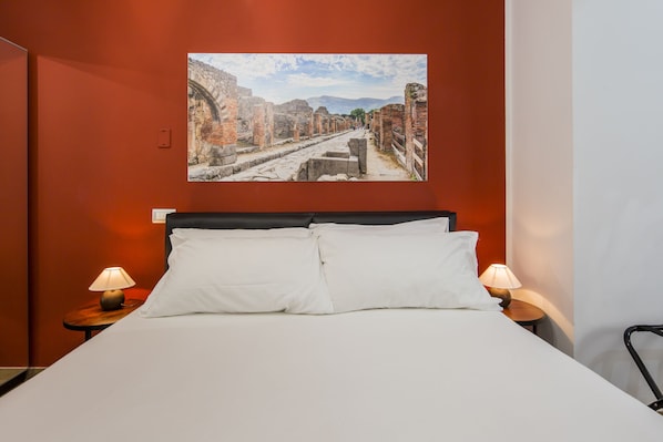 Double Room | Individually decorated, individually furnished, desk, laptop workspace