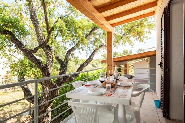 Outdoor dining - Su Nenneri Apartments - 12 (Torre di Bari)