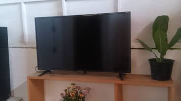 Traditional Room | Free WiFi