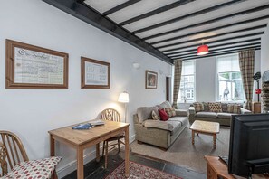 TV, fireplace - Arwel (Betws-Y-Coed)