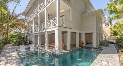 Updated Family Home, Steps to Beach, Private Heated Pool