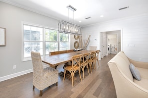 Dining - Updated Family Home, Steps to Beach, Private Heated Pool (Saint Simons Island)