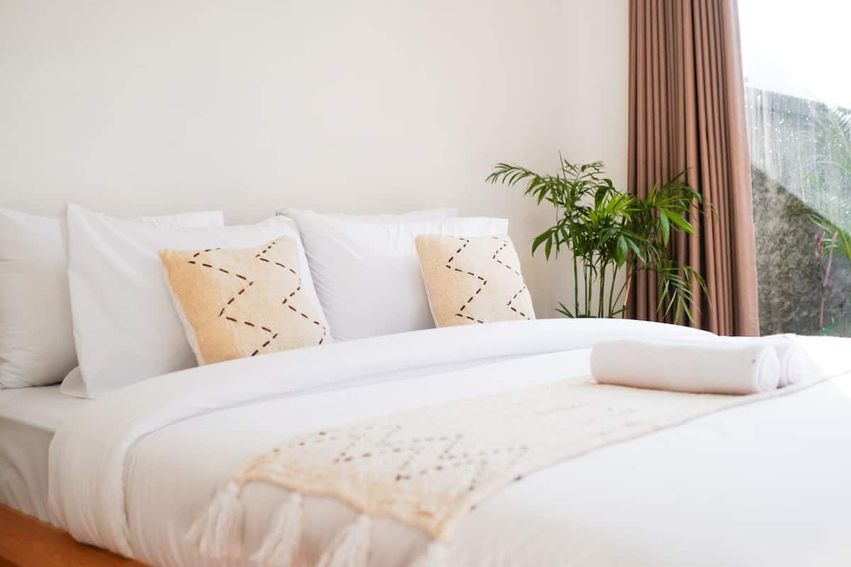 Standard Room | Free WiFi