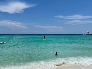 Sun-loungers - SUMMER DISCOUNTS! Sat-Sat stay. 2BR 2 bath. Destin White Sands. FREE BEACH SETUP (Destin)