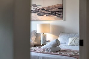 2 bedrooms, desk, iron/ironing board, travel cot