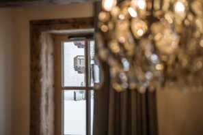 Interior - Chalet, wifi, 200m from ski slopes, view mountain, sauna, terrace, balcony, fireplace or stove (Val-d'Isère)