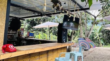 Bar (en la propiedad)