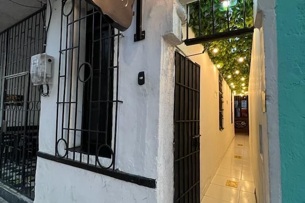 Fachada de la propiedad