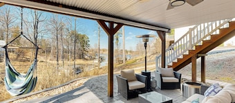 Stellar lakefront oasis with kayaks, SUP, firepits, dock, & games - dog-friendly